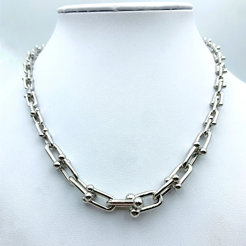 1:1 Tifine 925 Sterling Silver classic European and American style gradient U-shaped necklace, girlfriend Christmas holiday gift
1:1 Tifine 925 Sterling Silver classic European and American style gradient U-shaped necklace, girlfriend Christmas holiday gift