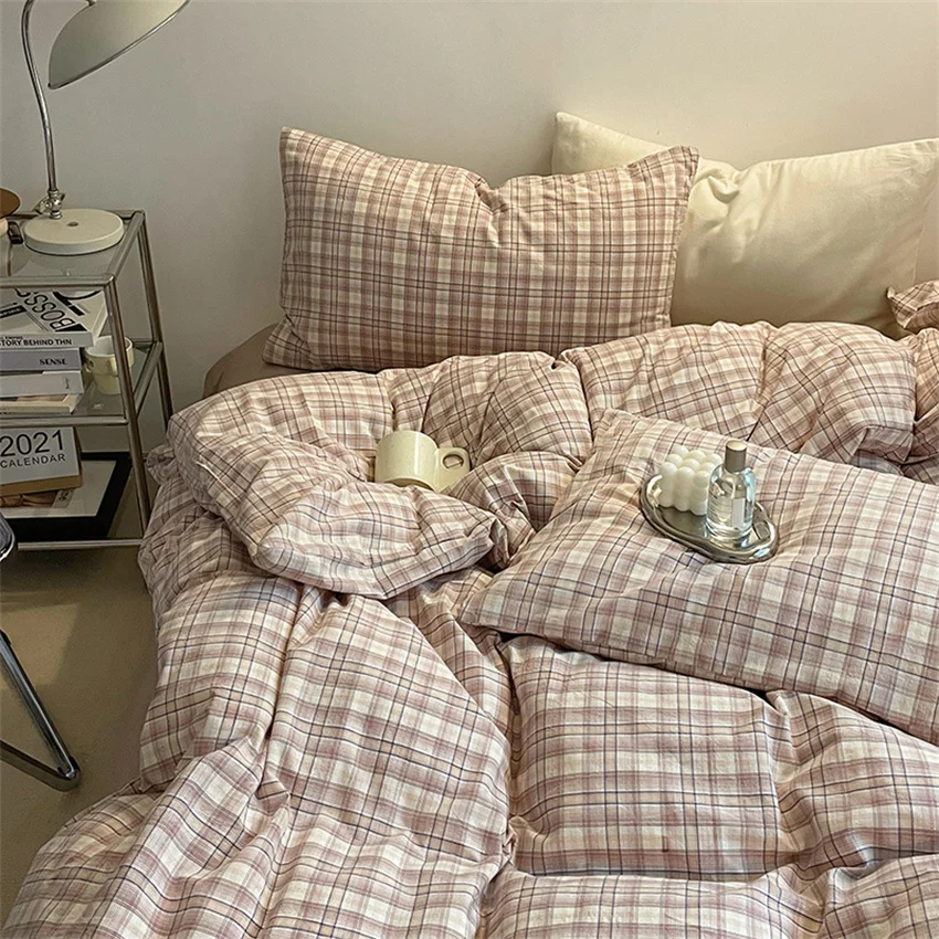 Fashion Plaid Bedding Set 100% Cotton Duvet Cover Set Home Textiles Nordic Bed Sheet Queen King Quilt Cover Pillowcase Bed Linen
Fashion Plaid Bedding Set 100% Cotton Duvet Cover Set Home Textiles Nordic Bed Sheet Queen King Quilt Cover Pillowcase Bed Linen