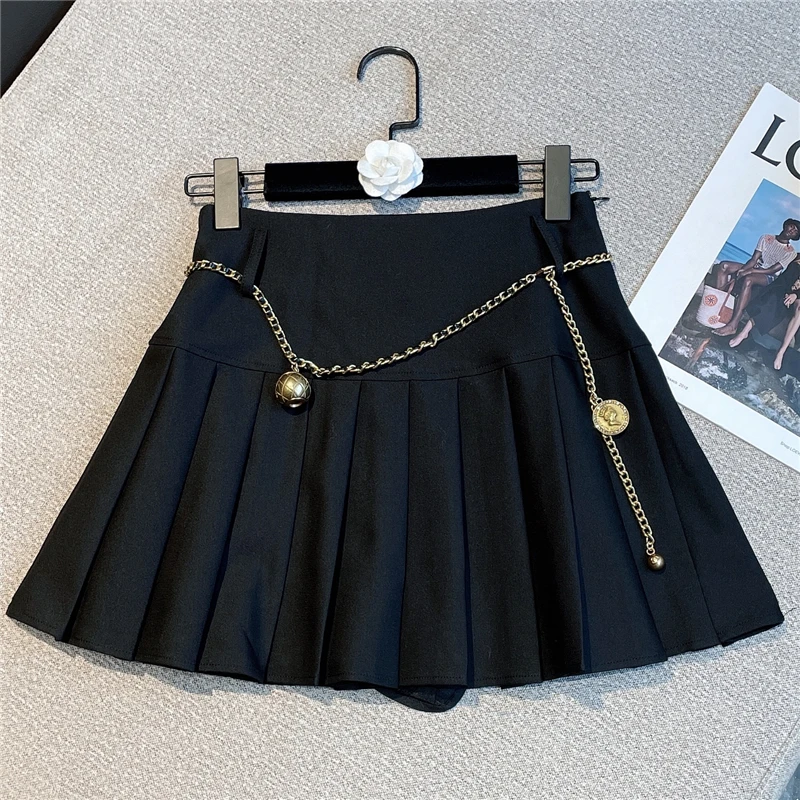 ZCSMLL Winter 2021 New French Retro Metal Waist Chain Slim Fit High Waist Pleated A-line Suit Women Black Fashion Skirt
ZCSMLL Winter 2021 New French Retro Metal Waist Chain Slim Fit High Waist Pleated A-line Suit Women Black Fashion Skirt