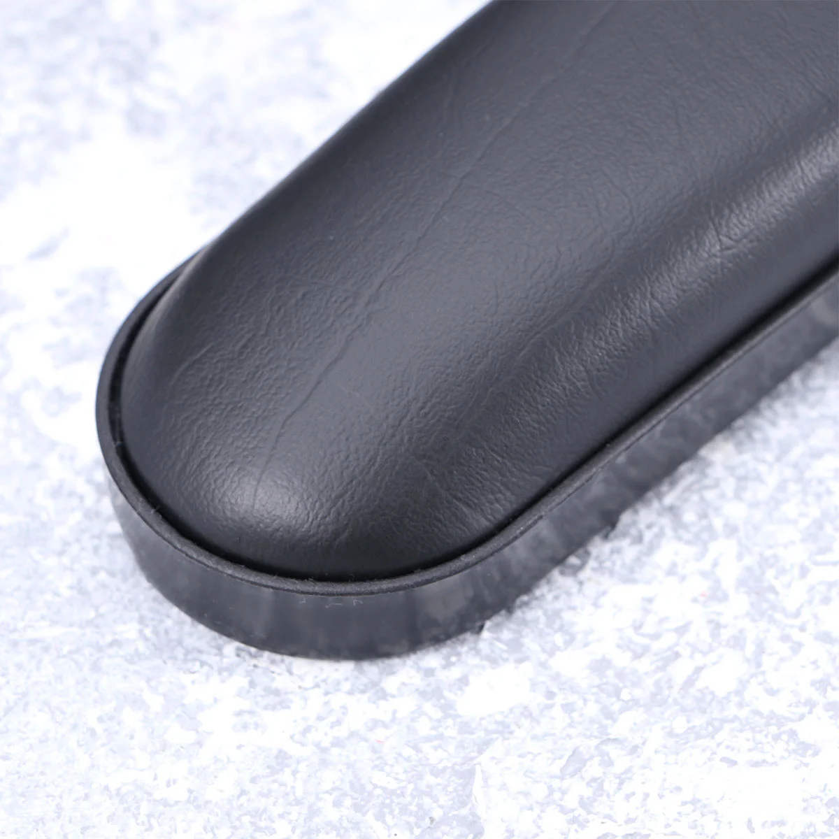 2 Pcs Walker Hand Grips Nursing Accessories Elbow Pillow Universal Wheelchair Arm Pad Foam Padding
2 Pcs Walker Hand Grips Nursing Accessories Elbow Pillow Universal Wheelchair Arm Pad Foam Padding