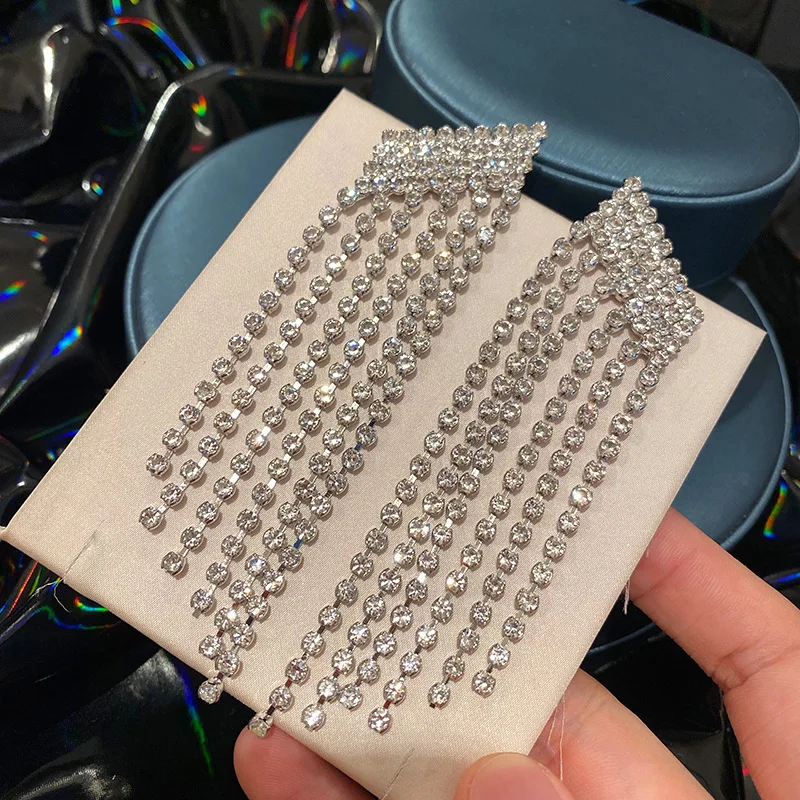 Long Tassel Cubic Zirconia Earrings 2022 Trend Luxurious Silver for Women Fashion Square Pendant Jewelry Runes Gift Mermaid
Long Tassel Cubic Zirconia Earrings 2022 Trend Luxurious Silver for Women Fashion Square Pendant Jewelry Runes Gift Mermaid