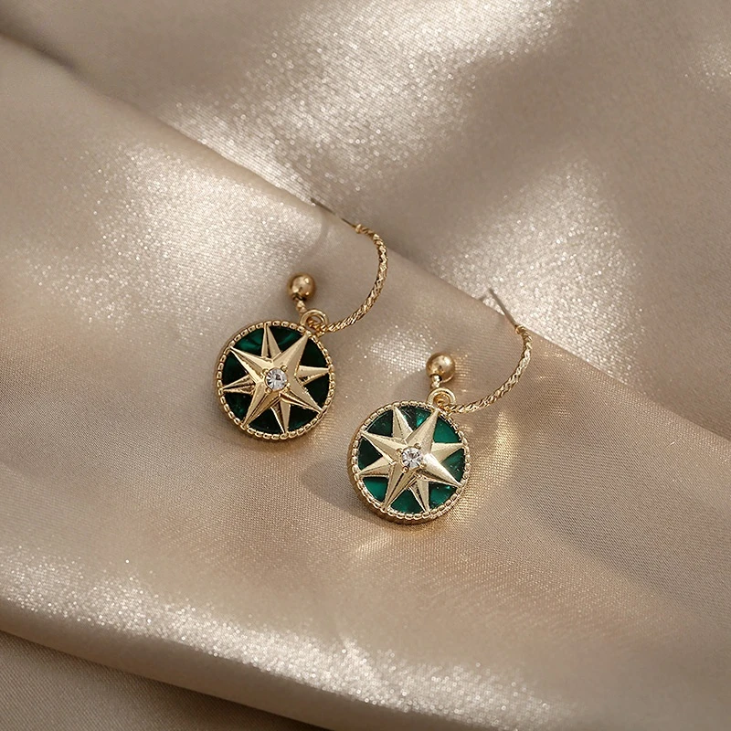 Baroque Hoop Earrings For Women Simple Jewelry Trend Drop Dangle Gold Green Earrings Fashion Accessories Wedding Gift
Baroque Hoop Earrings For Women Simple Jewelry Trend Drop Dangle Gold Green Earrings Fashion Accessories Wedding Gift