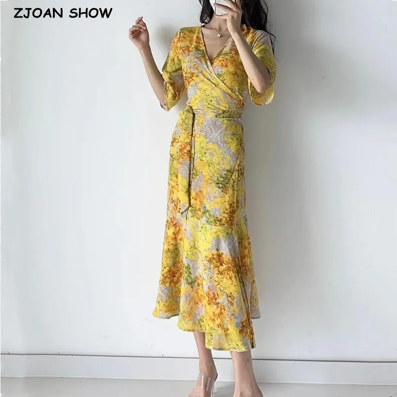 2023 Retro French Style Yellow Flower Print Half Sleeve Wrap Dress Holiday Woman Cross V neck Tie Bow Sashes Midi Robe Summer
2023 Retro French Style Yellow Flower Print Half Sleeve Wrap Dress Holiday Woman Cross V neck Tie Bow Sashes Midi Robe Summer