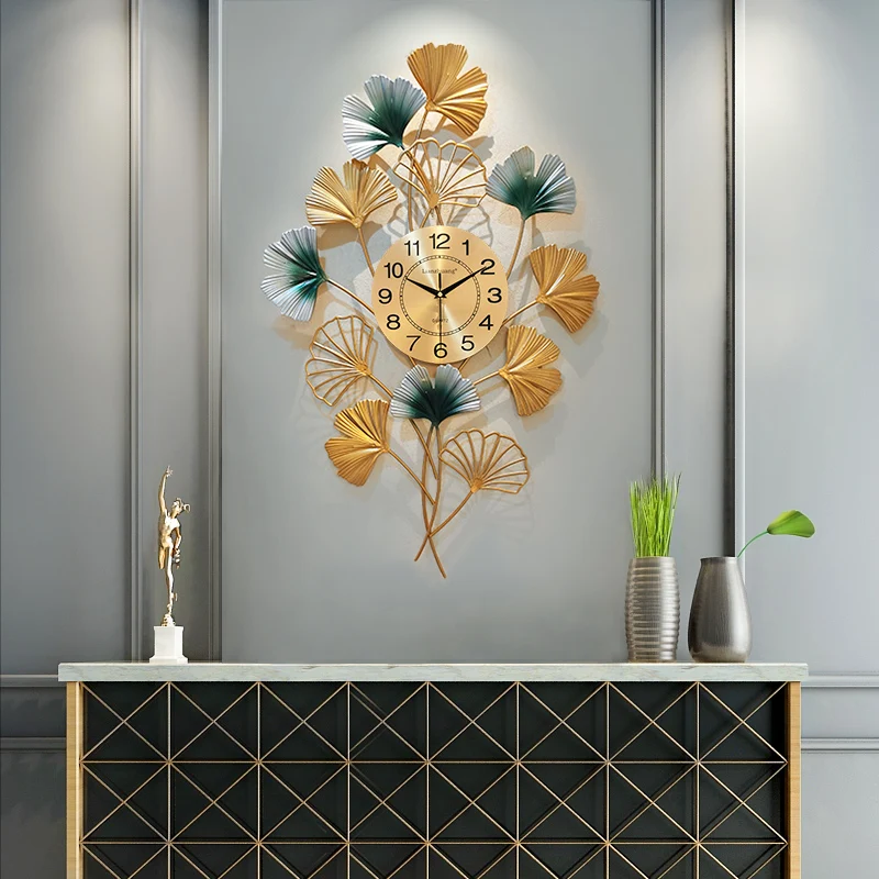 Роскошные Настенные часы с декором для спальни, современные настенные часы с большим аккумулятором и цветами, настенные металлические диза...
Роскошные Настенные часы с декором для спальни, современные настенные часы с большим аккумулятором и цветами, настенные металлические диза...