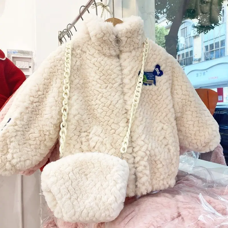 Children Clothing 2022 Autumn Winter Girl Coat Thickened New Korean Style Princess Style Velvet Casual Fashion Winter Clothes
Children Clothing 2022 Autumn Winter Girl Coat Thickened New Korean Style Princess Style Velvet Casual Fashion Winter Clothes