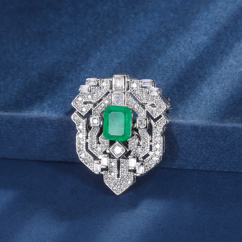 Classic Fashion Imitate Emerald Ruby Women Brooches Silver Plated Copper Laple Pins Shield Crown Corsage Elegant Jewelry Gifts
Classic Fashion Imitate Emerald Ruby Women Brooches Silver Plated Copper Laple Pins Shield Crown Corsage Elegant Jewelry Gifts