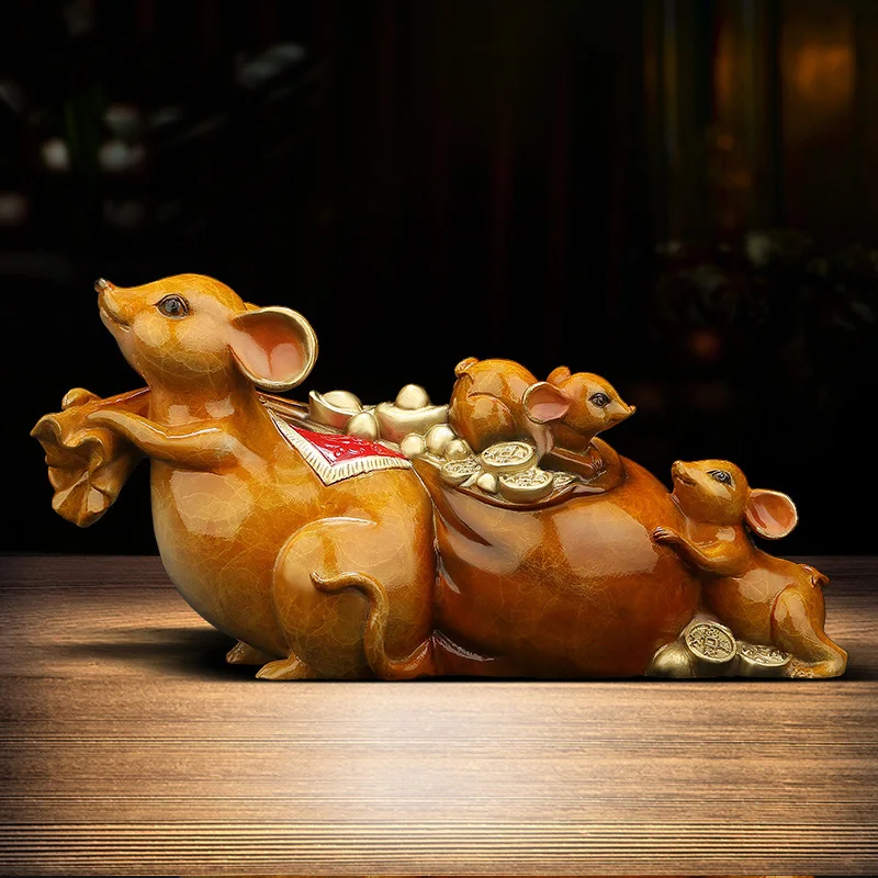 Brass Lucky Mouse Decoration Statue Modern art hand painted copper craft High-end home living room office decoration statue
Brass Lucky Mouse Decoration Statue Modern art hand painted copper craft High-end home living room office decoration statue