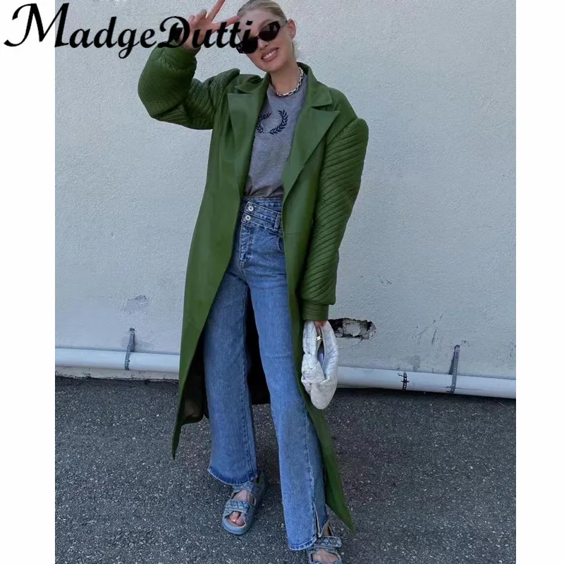 2.13 MadgeDutti Women Fashion Celebrity Sane Double Deck Criss-Cross Waist Straight High Waist Hem Split Jeans
2.13 MadgeDutti Women Fashion Celebrity Sane Double Deck Criss-Cross Waist Straight High Waist Hem Split Jeans