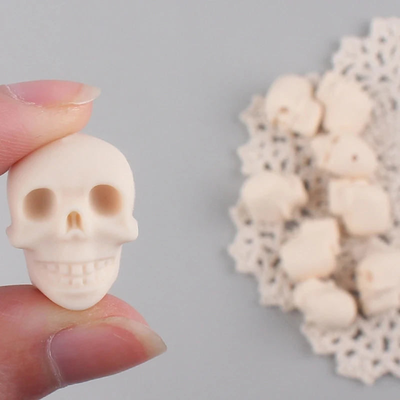 5pcs Silicone Beads BPA Free Skull Soft Chewable for Necklace Baby Teething Toys DIY Chain Shower Gift
5pcs Silicone Beads BPA Free Skull Soft Chewable for Necklace Baby Teething Toys DIY Chain Shower Gift