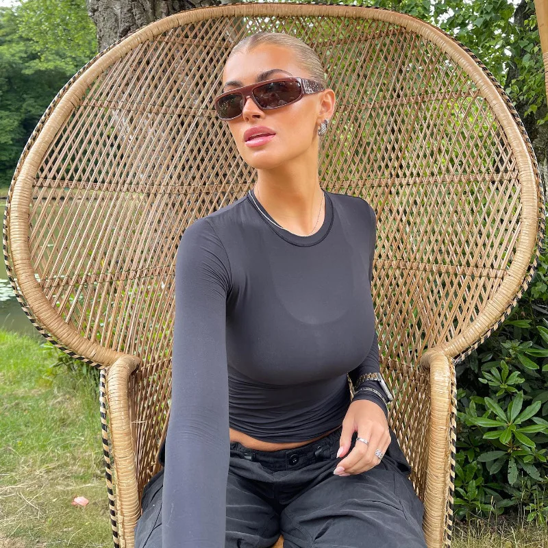 2022 New Round Neck T-shirt Long-sleeved Bottoming Shirt T Shirt Autumn and Winter All-match Top Solid Color
2022 New Round Neck T-shirt Long-sleeved Bottoming Shirt T Shirt Autumn and Winter All-match Top Solid Color