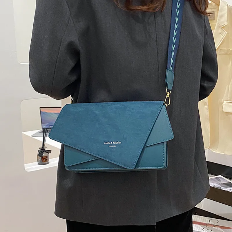 Luxury Women Frosted Shoulder Bags Designer Brand Small Flap Messenger Bag Unique Handbag Female Matte Pu Leather Crossbody Bag
Luxury Women Frosted Shoulder Bags Designer Brand Small Flap Messenger Bag Unique Handbag Female Matte Pu Leather Crossbody Bag