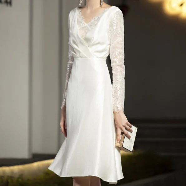 Women French Hepburn Style Dress White Fairy Dress Summer Lace Stitching Satin V-neck Slim High Waist Dress Soild Dresses
Women French Hepburn Style Dress White Fairy Dress Summer Lace Stitching Satin V-neck Slim High Waist Dress Soild Dresses