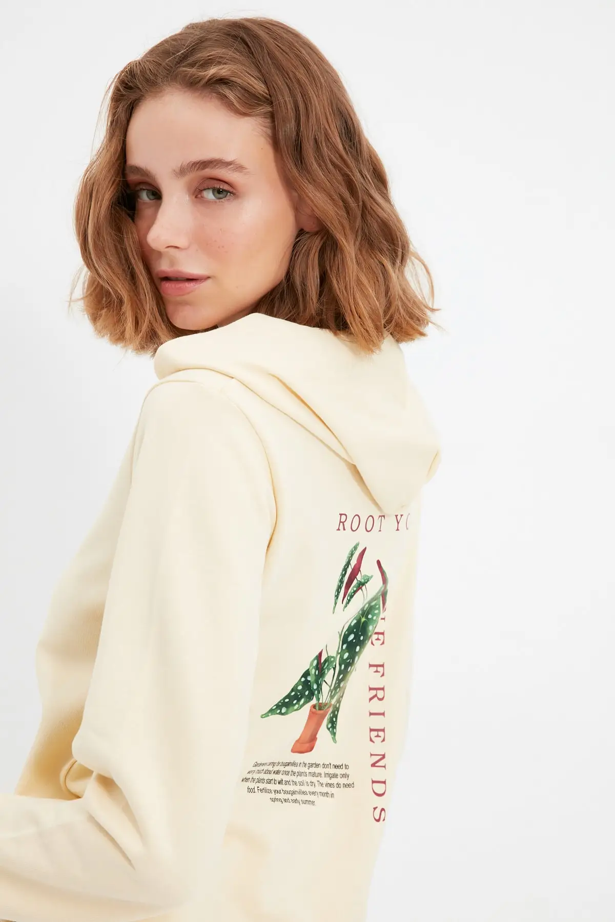 Trendyol 100 органический хлопок рюкзак с принтом базовый трикотажный Свитшот TWOAW22SW0777
Trendyol 100 органический хлопок рюкзак с принтом базовый трикотажный Свитшот TWOAW22SW0777