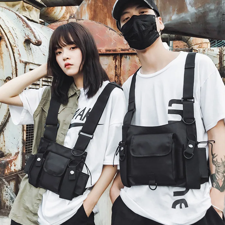Fashion Bullet Hip Hop Streetwear Vest Chest Bag For Women Functional Waistcoat Tactical Bags For Men Black Chest Rig Bags bolso
Fashion Bullet Hip Hop Streetwear Vest Chest Bag For Women Functional Waistcoat Tactical Bags For Men Black Chest Rig Bags bolso