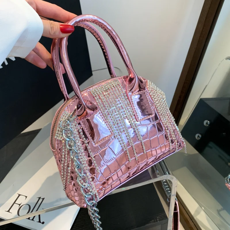 Shiny Tassel Shell Bags for Women 2023 New Patent Leather Stone Grain Shoulder Bag Woman Diamonds Fashion Party Luxury Handbags 
Shiny Tassel Shell Bags for Women 2023 New Patent Leather Stone Grain Shoulder Bag Woman Diamonds Fashion Party Luxury Handbags