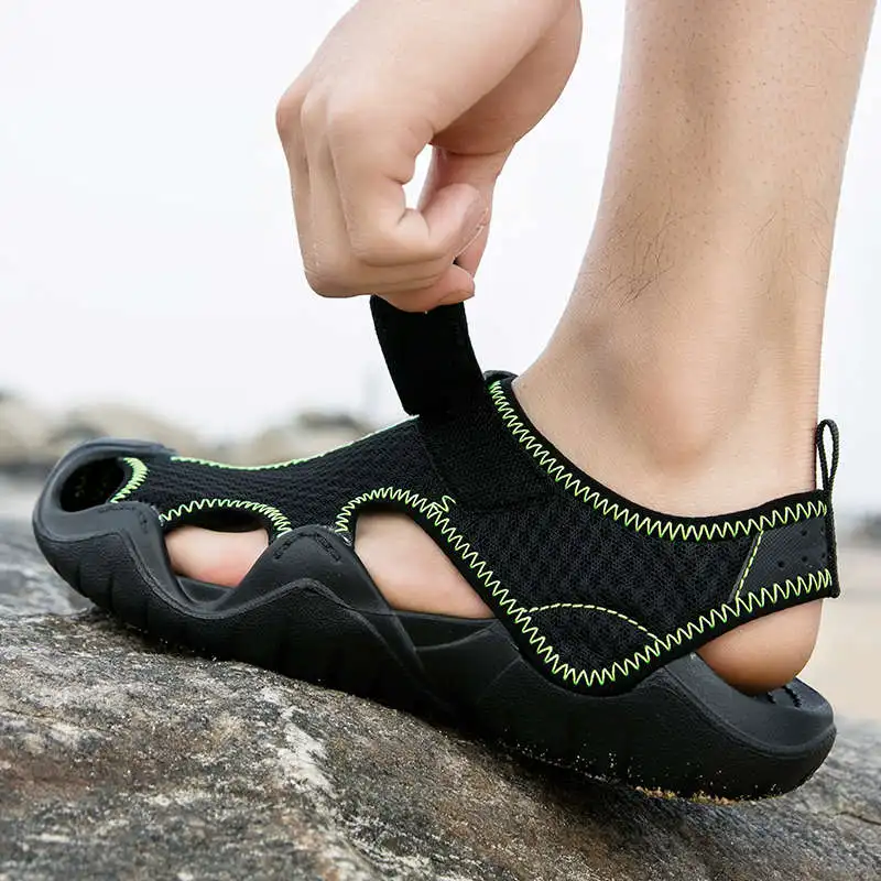 Slipper Men Woman Summer Flip Flop Pool Slippers Designer Sandals Slippers Home Shoes For Men Tennis Jelly Footwear Runners
Slipper Men Woman Summer Flip Flop Pool Slippers Designer Sandals Slippers Home Shoes For Men Tennis Jelly Footwear Runners