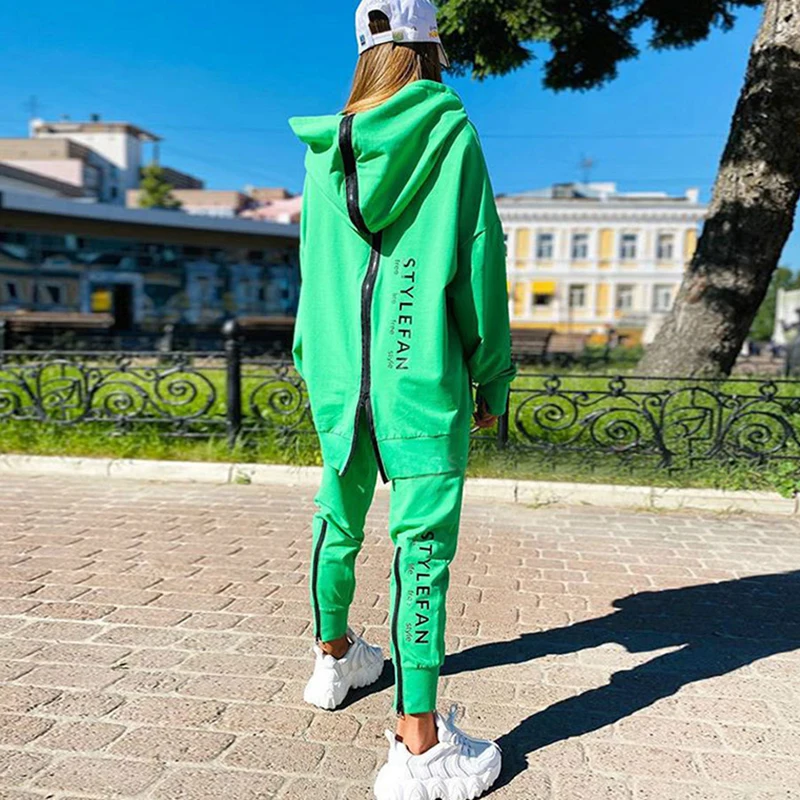 Fashion Sweatsuits for Women Tracksuit Jogging Suit Streetwear Running Sportswear Zipper Long Hoodies and Long Pant Two Pice Set
Fashion Sweatsuits for Women Tracksuit Jogging Suit Streetwear Running Sportswear Zipper Long Hoodies and Long Pant Two Pice Set