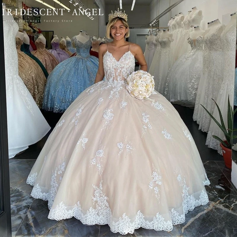 Iridescent Ball Gown Sweetheart Birthday Party 15 Year Old Girls Quinceanera Dresses Lace Up Tulle With Appliques Backless
Iridescent Ball Gown Sweetheart Birthday Party 15 Year Old Girls Quinceanera Dresses Lace Up Tulle With Appliques Backless