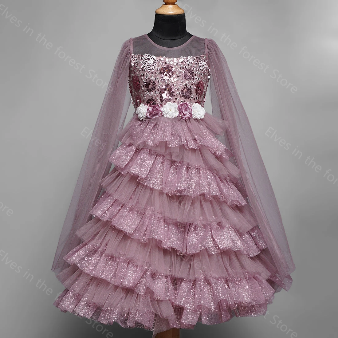 Puffy Girls Flower Dresses For Wedding Cake Gown Long Sleeves Tulle Appliques Floral Pageant Girl Dresses For Little Kids
Puffy Girls Flower Dresses For Wedding Cake Gown Long Sleeves Tulle Appliques Floral Pageant Girl Dresses For Little Kids