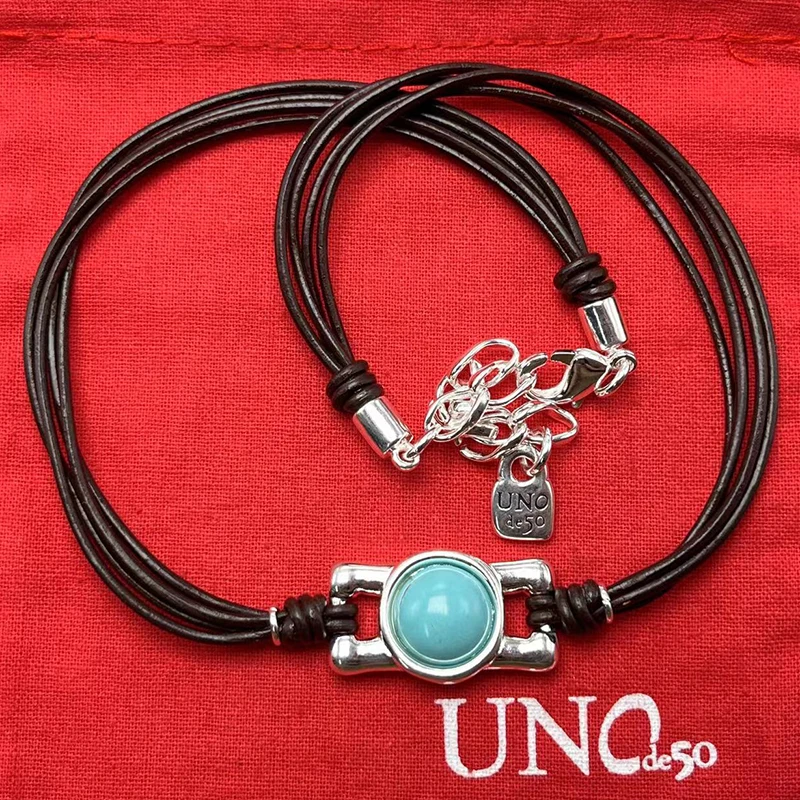 2023 UNOde50 New Popular High Quality Leather Rope Gem Necklace in Europe and America Women's Romantic Jewelry Gift Bag
2023 UNOde50 New Popular High Quality Leather Rope Gem Necklace in Europe and America Women's Romantic Jewelry Gift Bag