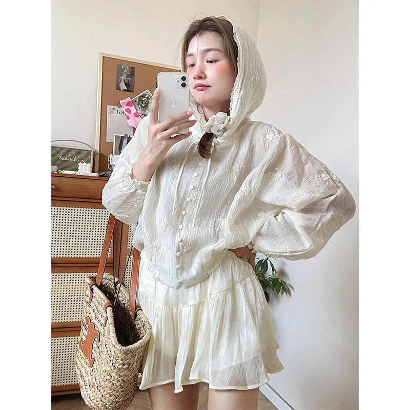 New Chinese style 2023 summer floral casual hooded sun protection shirt with a refreshing summer feel
New Chinese style 2023 summer floral casual hooded sun protection shirt with a refreshing summer feel