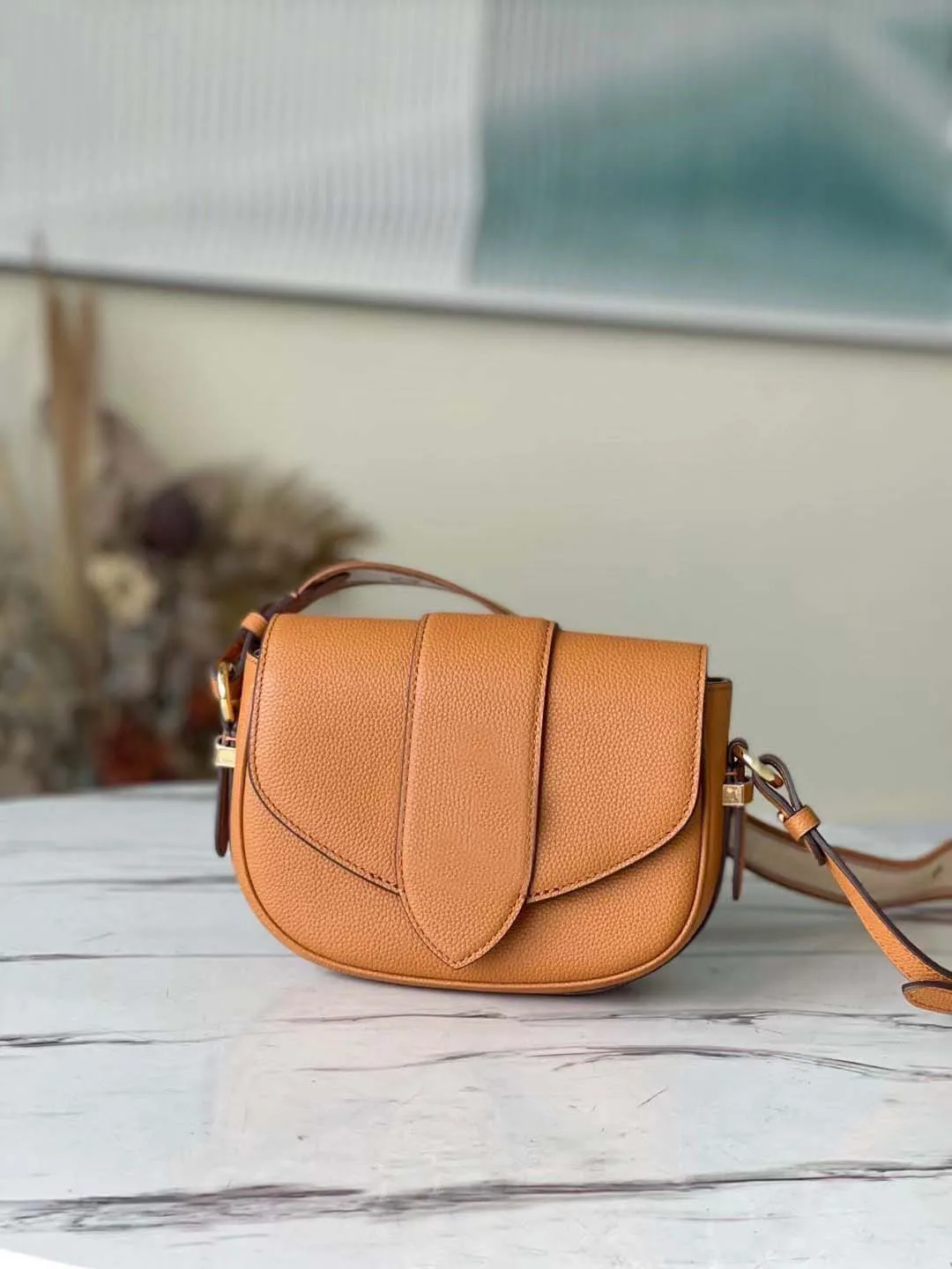 2022 new Fashion Classic Retro Top Quality Designer Leather Ladies One Shoulder Messenger Bag Flip Small Square Bag
2022 new Fashion Classic Retro Top Quality Designer Leather Ladies One Shoulder Messenger Bag Flip Small Square Bag