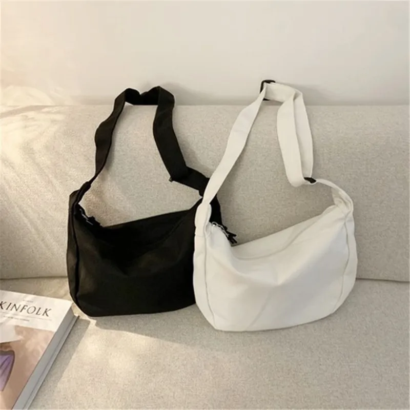 Lazy wind student literature and art ins diagonal canvas bag 2022 new Harajuku large-capacity dumpling shoulder bag
Lazy wind student literature and art ins diagonal canvas bag 2022 new Harajuku large-capacity dumpling shoulder bag
