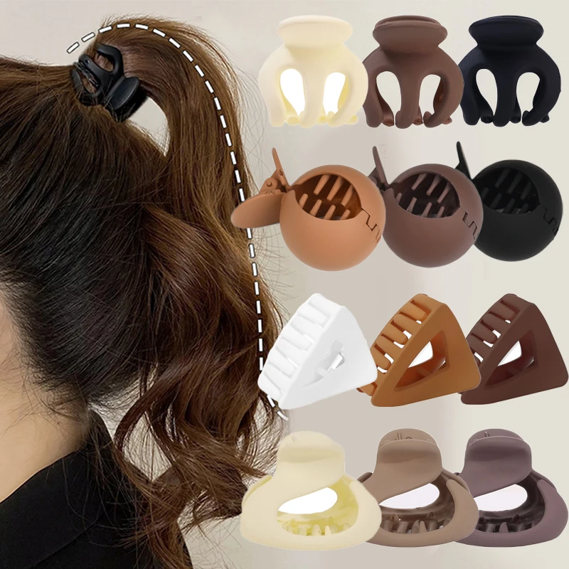 Korean Fashion Ponytail Hair Claw Clip Black Acrylic Small Hair Claws Women Girls shark Clips Headwear Barrette Hair Accessories
Korean Fashion Ponytail Hair Claw Clip Black Acrylic Small Hair Claws Women Girls shark Clips Headwear Barrette Hair Accessories