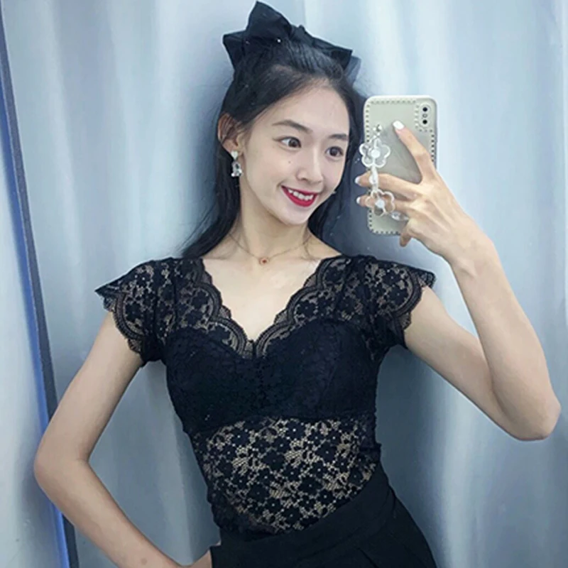 New Latin Dance Clothes Women Black/White Lace V Neck Tops Latin Dance Practice Wear Rumba Samba Modern Dance Tops Adult BL8680
New Latin Dance Clothes Women Black/White Lace V Neck Tops Latin Dance Practice Wear Rumba Samba Modern Dance Tops Adult BL8680