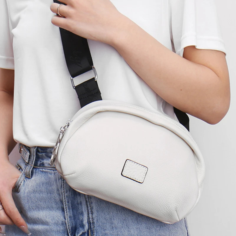 New Luxury Simple Women's Fanny Pack Chic Fashion Genuine Leather Handbags Casual Phone Messenger Bags Designer Shoulder Bags
New Luxury Simple Women's Fanny Pack Chic Fashion Genuine Leather Handbags Casual Phone Messenger Bags Designer Shoulder Bags