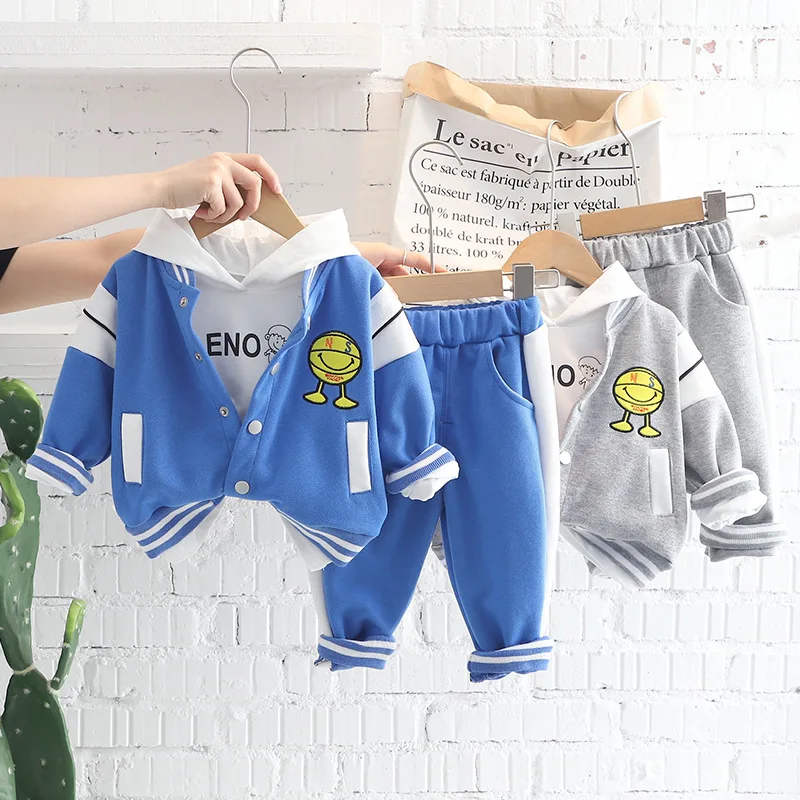 OLEKID 2022 Autumn Children Boys 3PCS Sports Suit Smile Embroidery Baseball Jacket Letter Hoodie Sweatpants little Boy Tracksuit
OLEKID 2022 Autumn Children Boys 3PCS Sports Suit Smile Embroidery Baseball Jacket Letter Hoodie Sweatpants little Boy Tracksuit