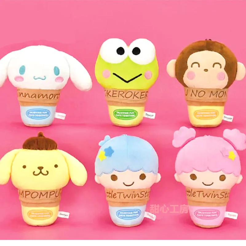 Sanrio Cinnamoroll детский мультяшный плюшевый брелок для ключей с животными анимационный периферийный рюкзак для девочек
Sanrio Cinnamoroll детский мультяшный плюшевый брелок для ключей с животными анимационный периферийный рюкзак для девочек