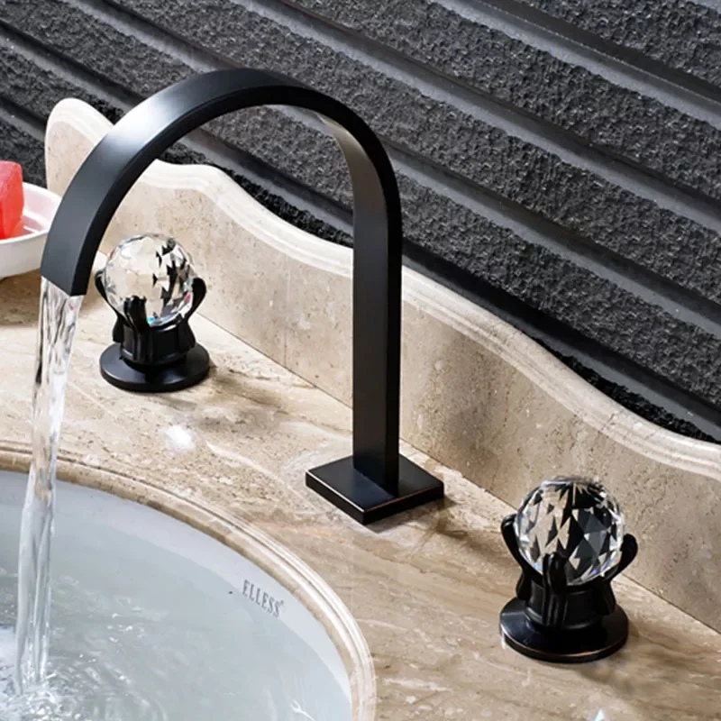 Shiny Gold Bathroom Faucet Dual Crystal Handle Hot Cold Mixer Crane Bathtub Faucet Deck Mount Tub Faucets
Shiny Gold Bathroom Faucet Dual Crystal Handle Hot Cold Mixer Crane Bathtub Faucet Deck Mount Tub Faucets