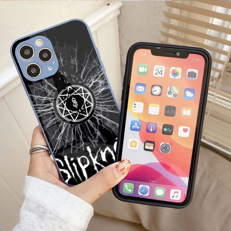 Металлический чехол Rock для телефона IPhone 14 13 12 11 Pro Max X XR XS 8 7 Plus, цветной чехол из жидкого стекла
Металлический чехол Rock для телефона IPhone 14 13 12 11 Pro Max X XR XS 8 7 Plus, цветной чехол из жидкого стекла