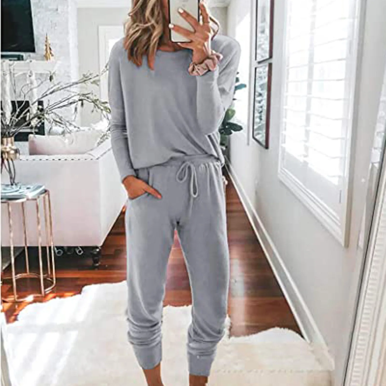 Pantsuit Women Solid Color Two Piece Sports Set Loose Crew Neck Top Outdoor Sports Pockets Drawstring Trousers Sweatshirt Set
Pantsuit Women Solid Color Two Piece Sports Set Loose Crew Neck Top Outdoor Sports Pockets Drawstring Trousers Sweatshirt Set
