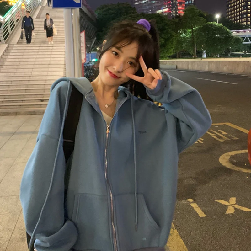 2022 new autumn loose medium long letter lazy style sweater women hooded autumn winter cardigan loose coat women
2022 new autumn loose medium long letter lazy style sweater women hooded autumn winter cardigan loose coat women