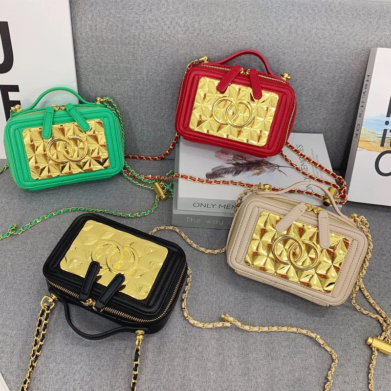 Luxury Designer Bags Small Crossbody square bag for Women, Gold diamond Leather Shoulder Bag with Adjustable Metallic buckle
Luxury Designer Bags Small Crossbody square bag for Women, Gold diamond Leather Shoulder Bag with Adjustable Metallic buckle