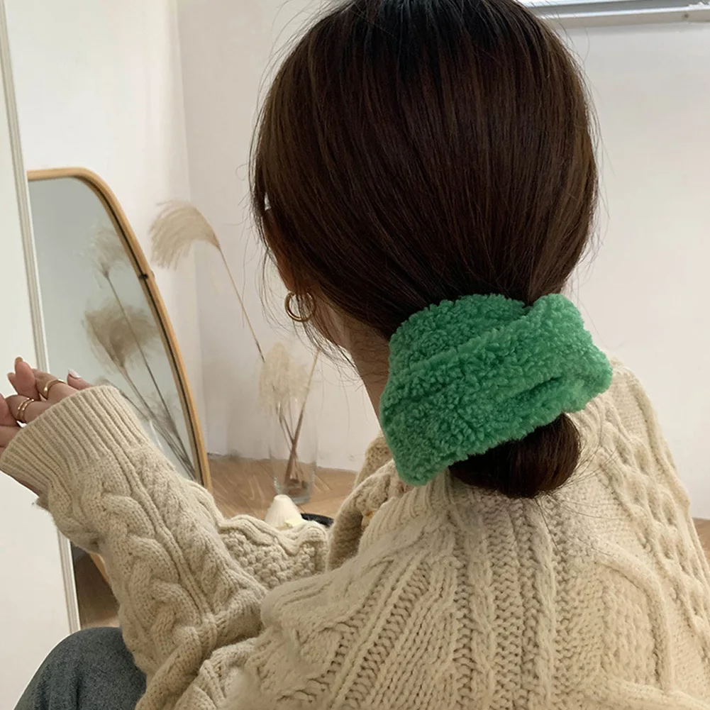New Fashion Green Korea Hair Clip Large Size Hair Claw Clip Plush Hairpins Barrette for Women Vintage Hair Rope Hair Accessories
New Fashion Green Korea Hair Clip Large Size Hair Claw Clip Plush Hairpins Barrette for Women Vintage Hair Rope Hair Accessories