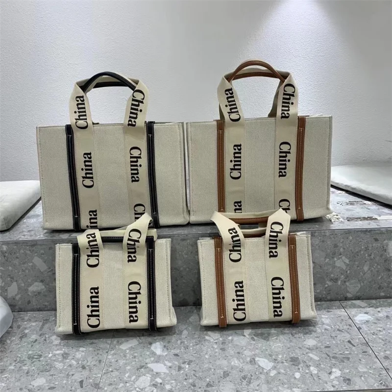 Luxury Canvas Letters Handbag Large -Capacity Handbag Trend Poster Bag Simple Design Stylish Chic Underarm Bag Crossbody Bags
Luxury Canvas Letters Handbag Large -Capacity Handbag Trend Poster Bag Simple Design Stylish Chic Underarm Bag Crossbody Bags