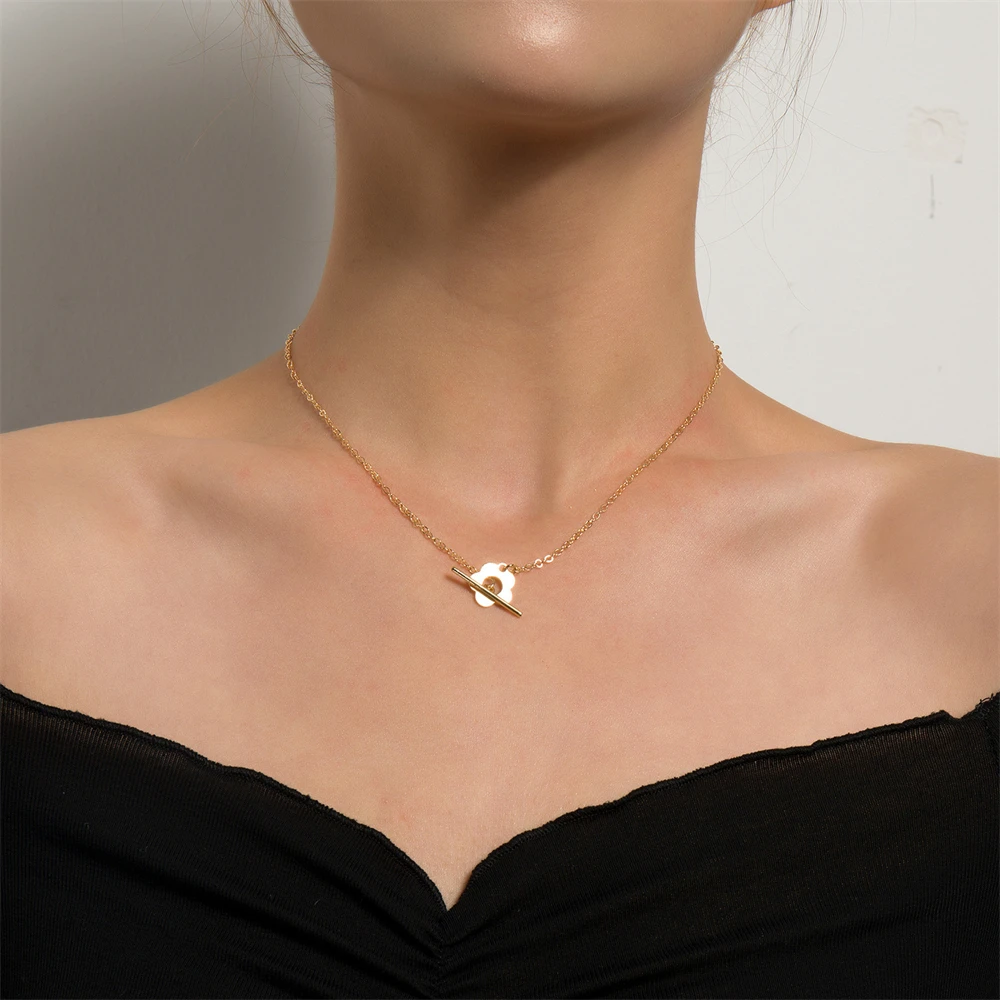 Fashion Beaded Flower Pearl Choker Necklace Elegant Simple Pearl Clavicle Chain Necklace For Women Wedding Jewelry Gift
Fashion Beaded Flower Pearl Choker Necklace Elegant Simple Pearl Clavicle Chain Necklace For Women Wedding Jewelry Gift