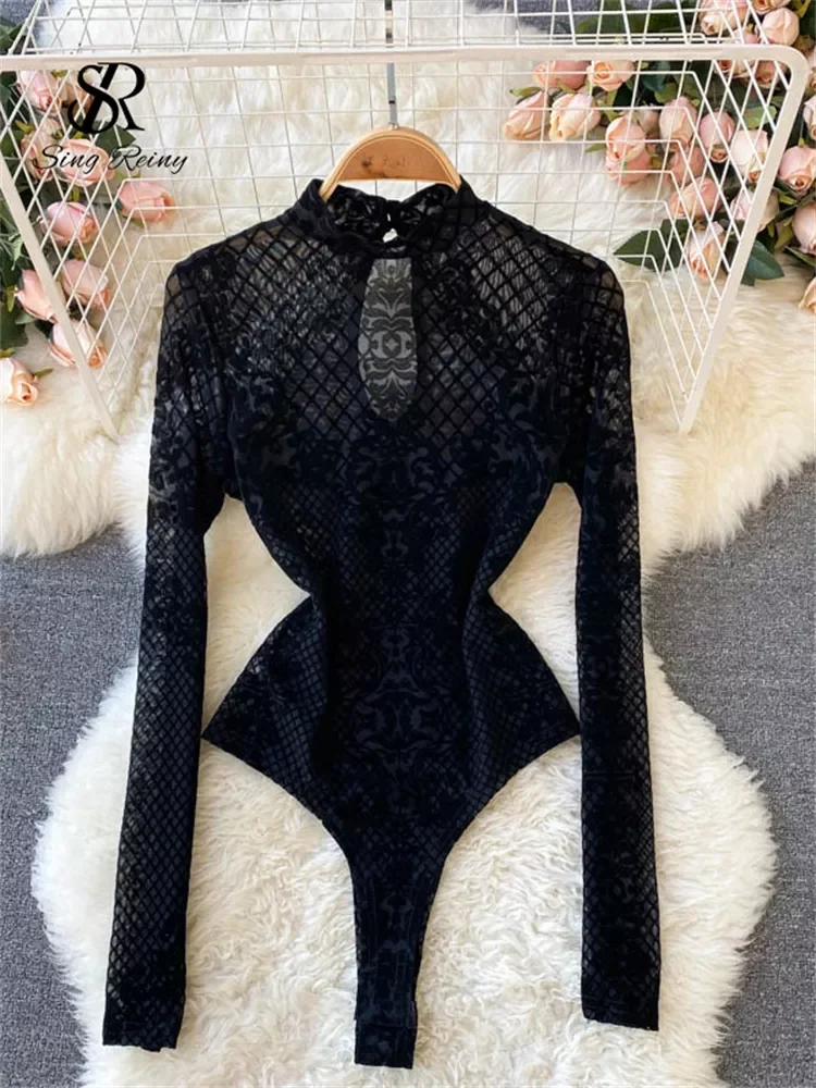 SINGREINY Women Sexy Backless Rompers Fashion Korean Bodycon Jumpsuits 2022 New Summer Chic Streetwear Flocking Slim Bodysuit
SINGREINY Women Sexy Backless Rompers Fashion Korean Bodycon Jumpsuits 2022 New Summer Chic Streetwear Flocking Slim Bodysuit