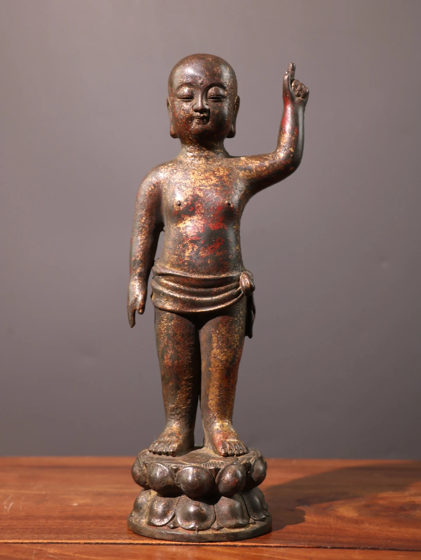 11"Tibet Temple Collection Old Bronze Cinnabar Mud gold Birth Buddha Crown Prince Buddha Double Lotus Platform Worship Hall
11"Tibet Temple Collection Old Bronze Cinnabar Mud gold Birth Buddha Crown Prince Buddha Double Lotus Platform Worship Hall