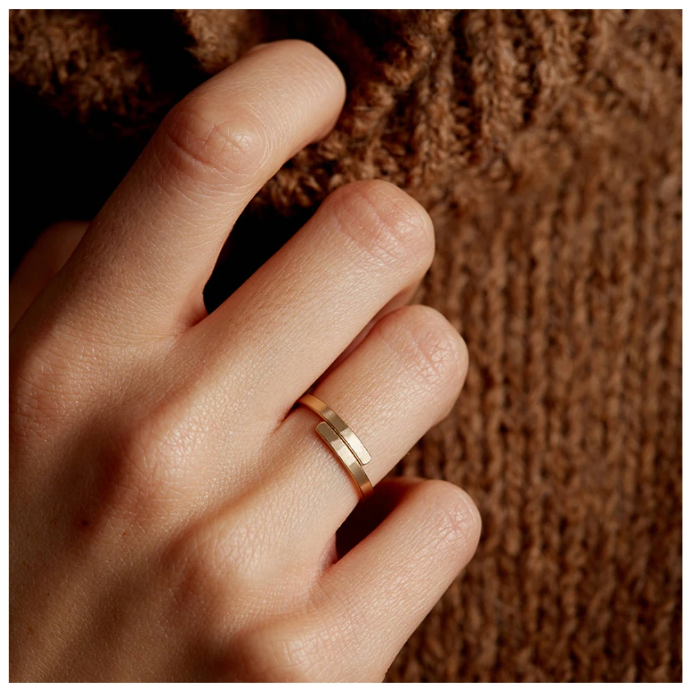 Minimalist Custom Letter Ring for Lover Forever Engagement Ring Adjustable Stainless Steel Rings for Women Personalized Jewelry
Minimalist Custom Letter Ring for Lover Forever Engagement Ring Adjustable Stainless Steel Rings for Women Personalized Jewelry