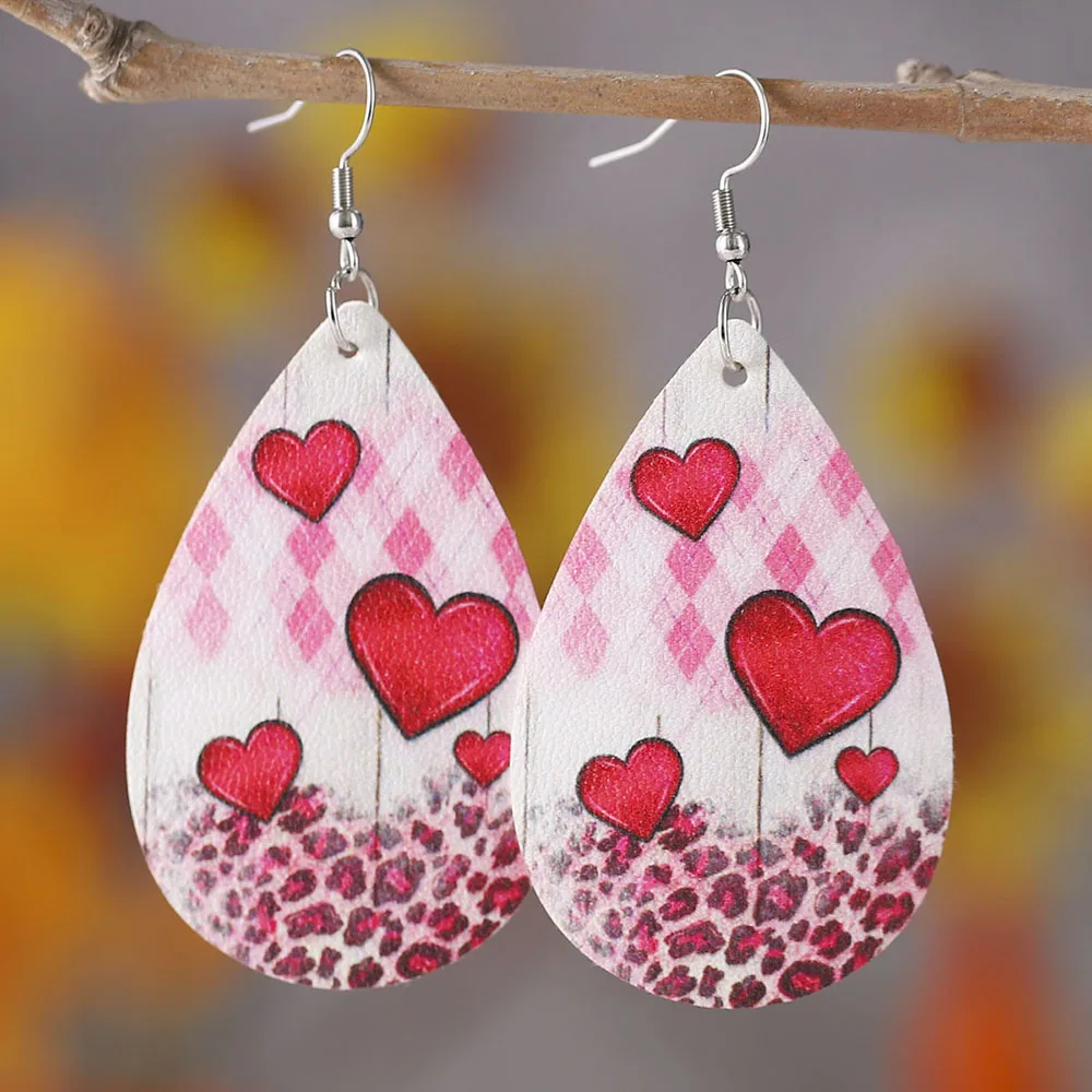 Creative Love Heart Play Earrings Pink Leopard Letter Double sided PU Leather Water Drop Earrings Valentine's Day Gift
Creative Love Heart Play Earrings Pink Leopard Letter Double sided PU Leather Water Drop Earrings Valentine's Day Gift