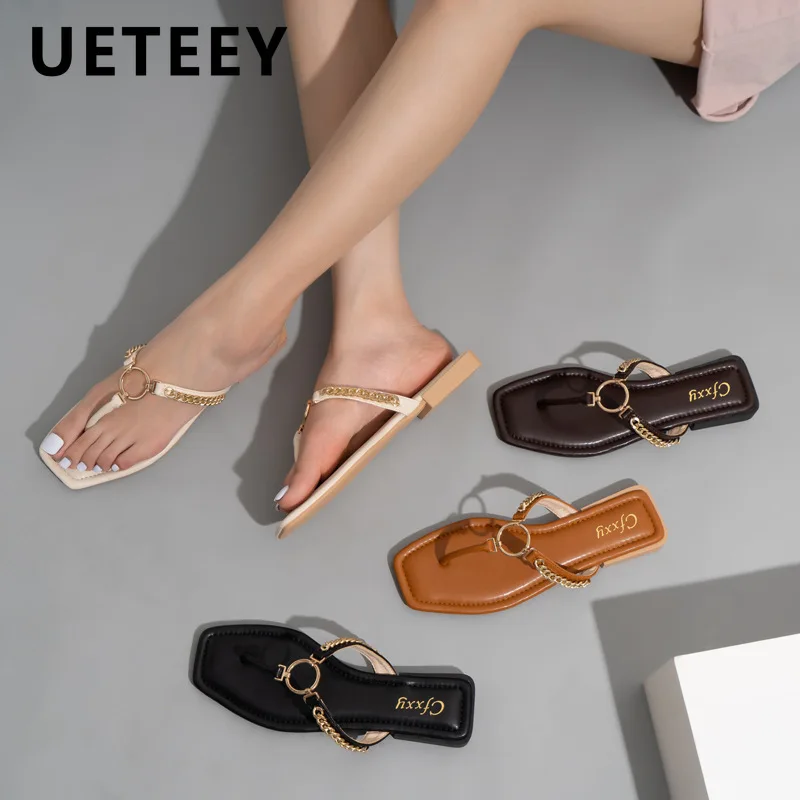 Slides 2022 Fashion Metal Chain Round Buckle Flip-flops Low Heels Women's Sandals Flat Soft Slippers Ladies Luxury Designer Shoe
Slides 2022 Fashion Metal Chain Round Buckle Flip-flops Low Heels Women's Sandals Flat Soft Slippers Ladies Luxury Designer Shoe