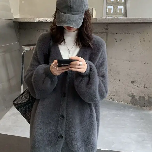 2022 Autumn Fashion Women Solid Cashmere Long-Sleeved Knit Cardigan Sweater Female V-neck Knitted Mind-Long Casual Sweater S56
2022 Autumn Fashion Women Solid Cashmere Long-Sleeved Knit Cardigan Sweater Female V-neck Knitted Mind-Long Casual Sweater S56