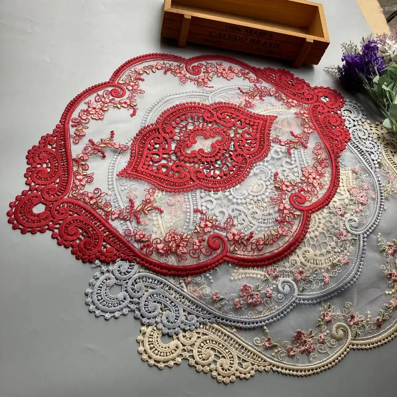 2 pcs Embroidered Flower Mesh Lace Ribbon Applique Trims for Covers Curtain Home Textiles Sewing Strip Ribbon Lace Fabric 43CM
2 pcs Embroidered Flower Mesh Lace Ribbon Applique Trims for Covers Curtain Home Textiles Sewing Strip Ribbon Lace Fabric 43CM