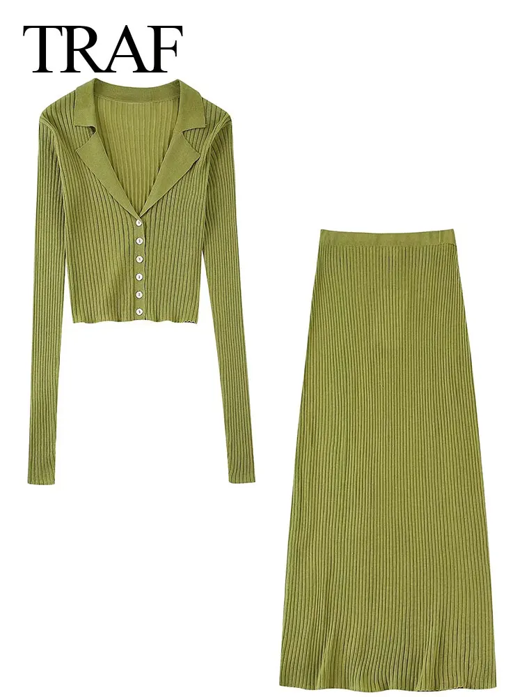 Кардиган TRAF Женский, трендовый топ с V-образным вырезом, однобортный приталенный вязаный жакет + однотонная облегающая пикантная длинная юб... 
Кардиган TRAF Женский, трендовый топ с V-образным вырезом, однобортный приталенный вязаный жакет + однотонная облегающая пикантная длинная юб...