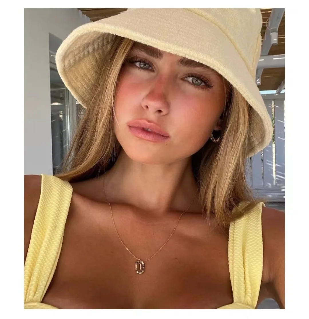Multi-Color Initial Pendants 18K Gold Plated Rhinestone Adjustable Necklace For Women's Collocation ZN00074
Multi-Color Initial Pendants 18K Gold Plated Rhinestone Adjustable Necklace For Women's Collocation ZN00074
