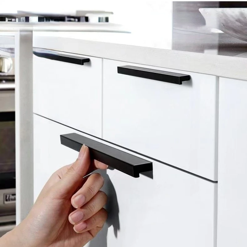 Model 995 Furniture Fitting Hardware Cabinet handle in Zinc alloy aluminum alloy material, Steel. Stainless steel
Model 995 Furniture Fitting Hardware Cabinet handle in Zinc alloy aluminum alloy material, Steel. Stainless steel
